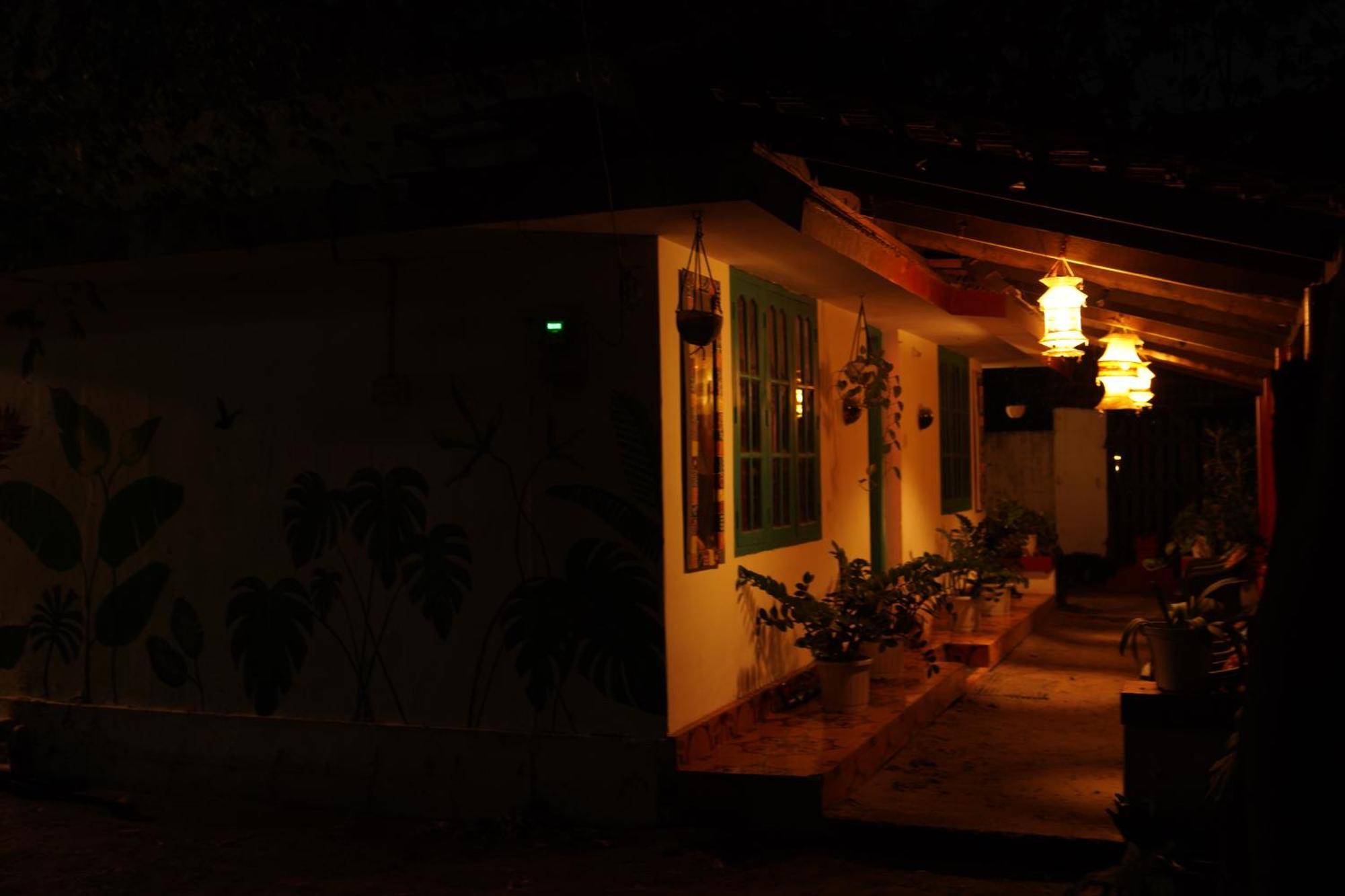 House In The Beach Alappuzha Екстер'єр фото